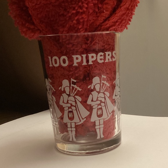 SEAGRAMS 100 Pipers Whiskey Scotch Shot Glass Hazel Atlas - Picture 1 of 4
